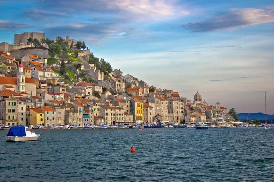 Apartments Ella Sibenik Exterior photo