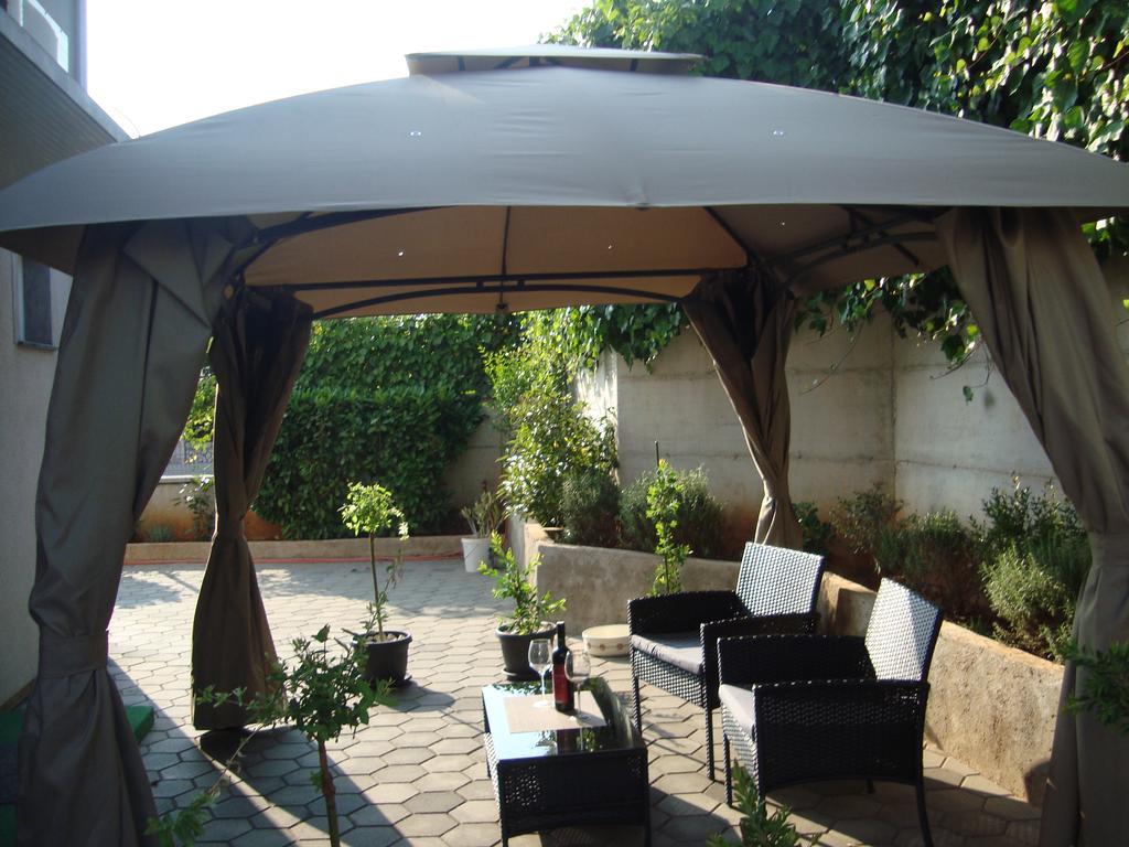 Apartments Ella Sibenik Exterior photo