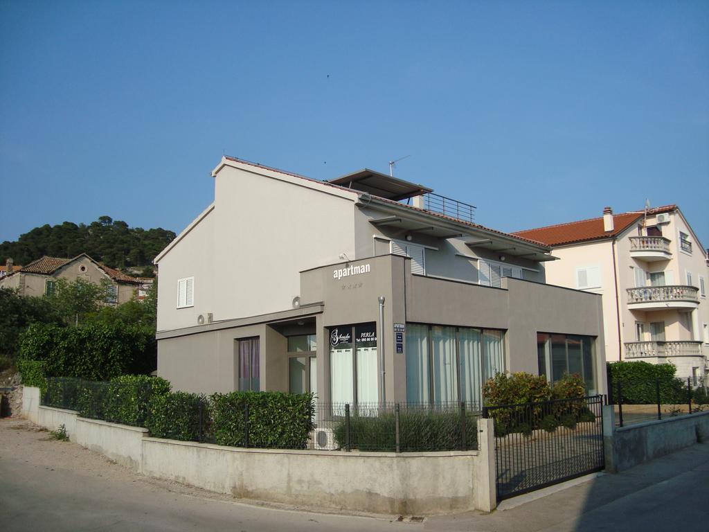 Apartments Ella Sibenik Exterior photo